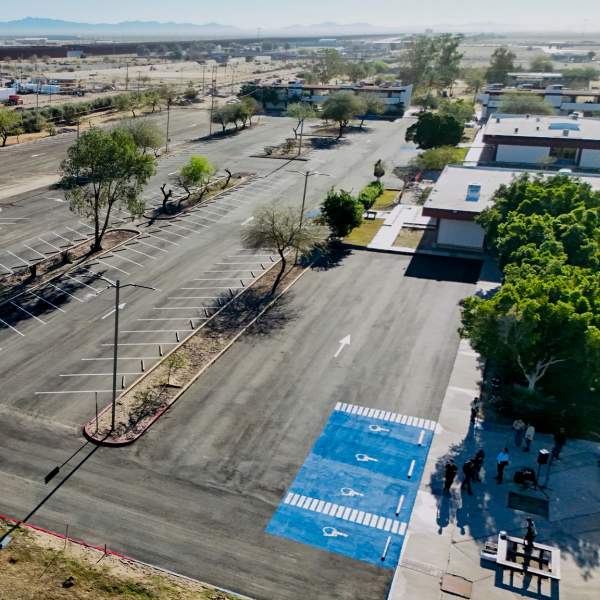 Inauguran recarpeteo de estacionamiento en UES San Luis Río Colorado para beneficio de estudiantes y trabajadores